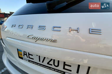 Внедорожник / Кроссовер Porsche Cayenne 2010 в 