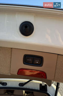 Внедорожник / Кроссовер Porsche Cayenne 2010 в 