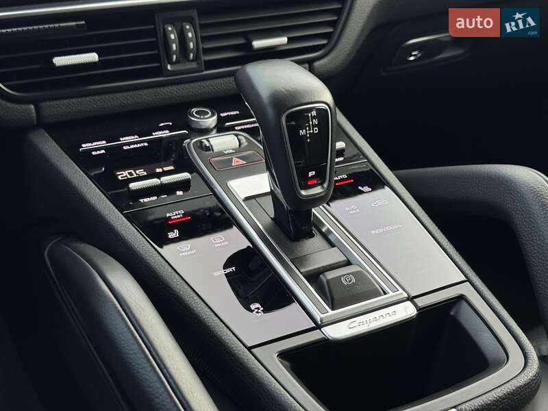 Внедорожник / Кроссовер Porsche Cayenne 2018 в Киеве