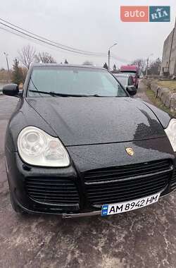 Позашляховик / Кросовер Porsche Cayenne 2005 в 