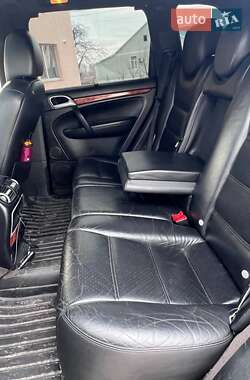 Позашляховик / Кросовер Porsche Cayenne 2005 в 