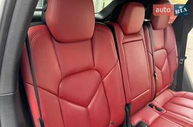 Внедорожник / Кроссовер Porsche Cayenne 2015 в 
