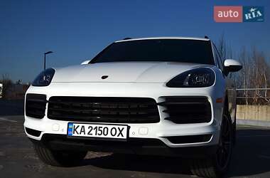 Позашляховик / Кросовер Porsche Cayenne 2018 в 