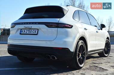 Позашляховик / Кросовер Porsche Cayenne 2018 в 