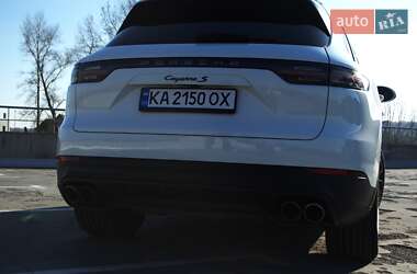 Позашляховик / Кросовер Porsche Cayenne 2018 в 
