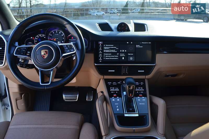 Внедорожник / Кроссовер Porsche Cayenne 2018 в Киеве