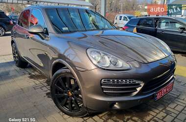 Внедорожник / Кроссовер Porsche Cayenne 2014 в 