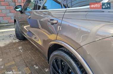 Внедорожник / Кроссовер Porsche Cayenne 2014 в 