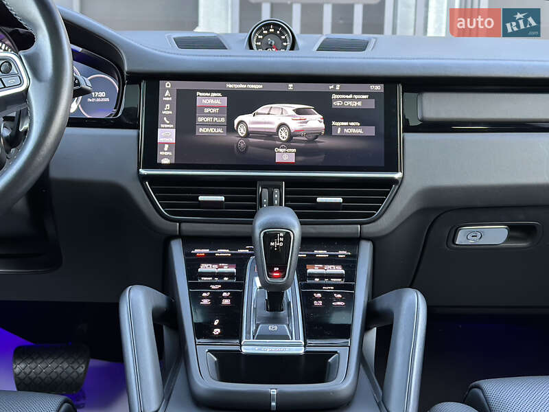 Внедорожник / Кроссовер Porsche Cayenne 2019 в Киеве фото 37 Внедорожник / Кроссовер Porsche Cayenne 2019 в Киеве