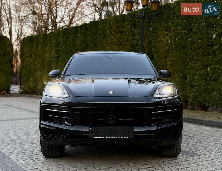 Внедорожник / Кроссовер Porsche Cayenne 2024 в Львове