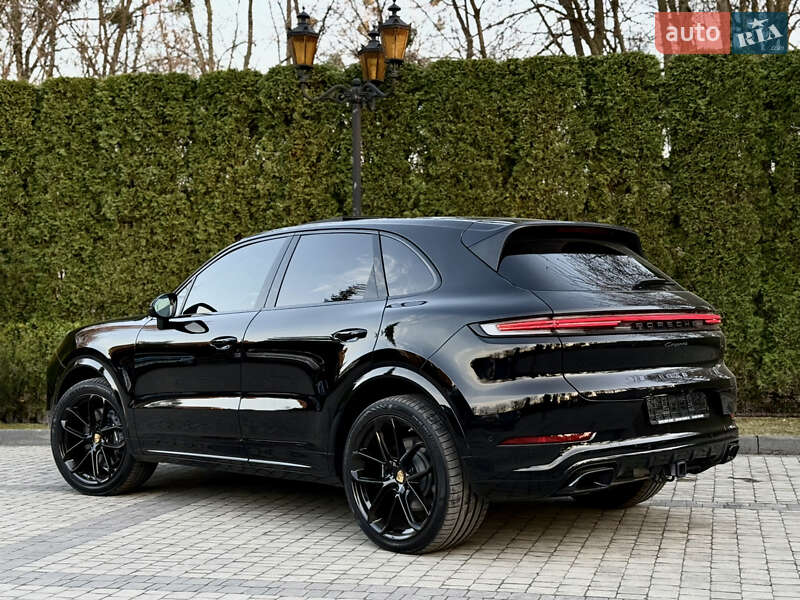 Внедорожник / Кроссовер Porsche Cayenne 2024 в Львове