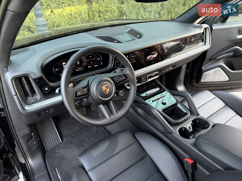 Внедорожник / Кроссовер Porsche Cayenne 2024 в Львове