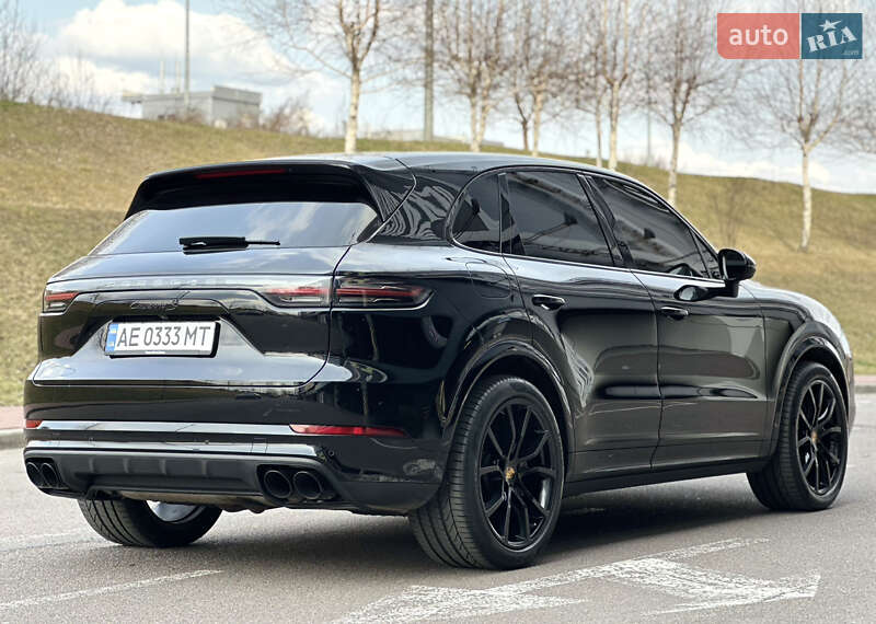 Внедорожник / Кроссовер Porsche Cayenne 2018 в Днепре