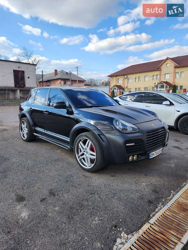 Внедорожник / Кроссовер Porsche Cayenne 2004 в 