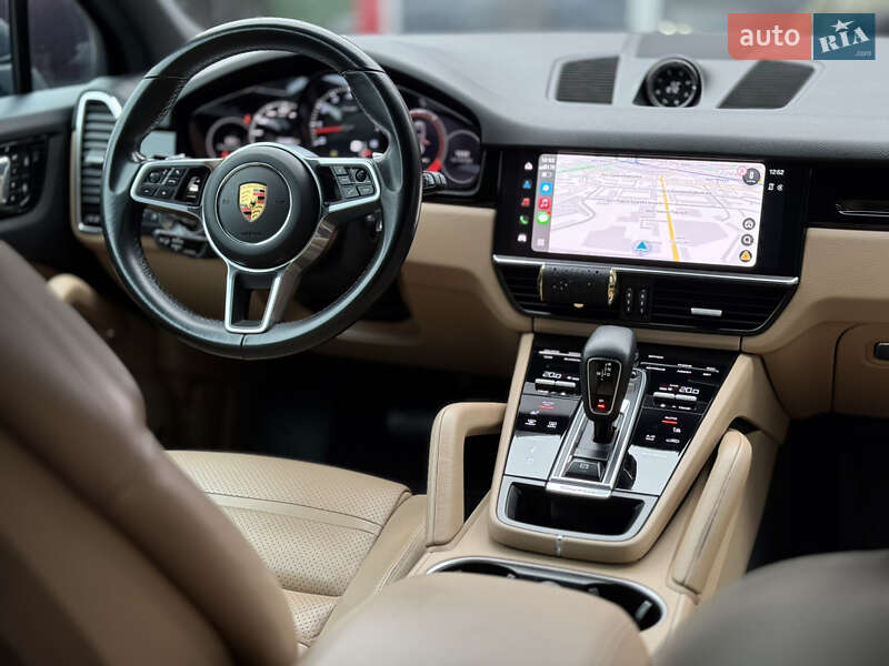 Позашляховик / Кросовер Porsche Cayenne 2021 в Києві