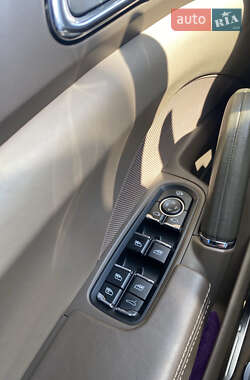 Внедорожник / Кроссовер Porsche Cayenne 2013 в 