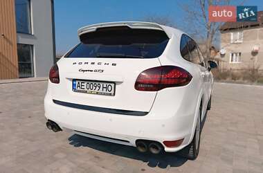 Позашляховик / Кросовер Porsche Cayenne 2013 в 