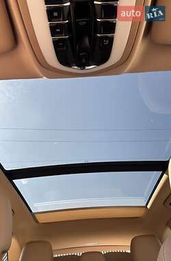 Внедорожник / Кроссовер Porsche Cayenne 2014 в 