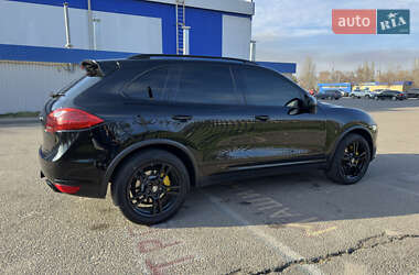 Внедорожник / Кроссовер Porsche Cayenne 2013 в 