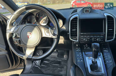 Внедорожник / Кроссовер Porsche Cayenne 2013 в 