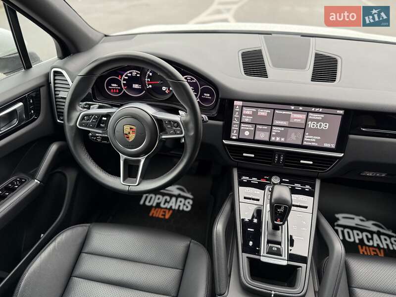 Позашляховик / Кросовер Porsche Cayenne 2020 в Києві