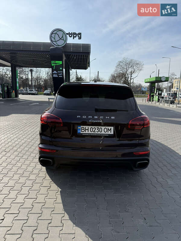 Внедорожник / Кроссовер Porsche Cayenne 2015 в Одессе фото 3 Внедорожник / Кроссовер Porsche Cayenne 2015 в Одессе