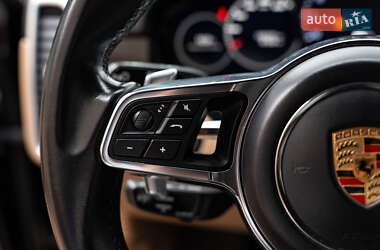 Внедорожник / Кроссовер Porsche Cayenne 2019 в 