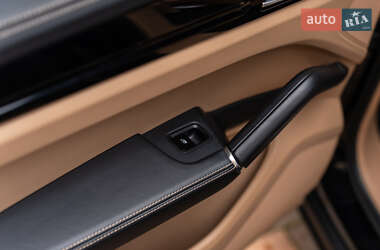 Внедорожник / Кроссовер Porsche Cayenne 2019 в 