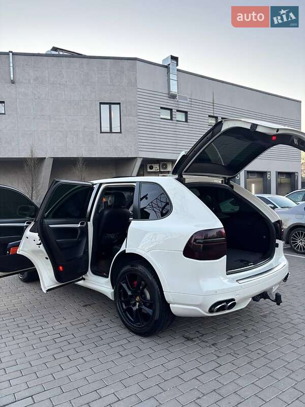 Позашляховик / Кросовер Porsche Cayenne 2008 в Києві