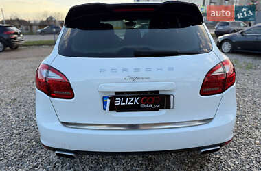Внедорожник / Кроссовер Porsche Cayenne 2013 в 