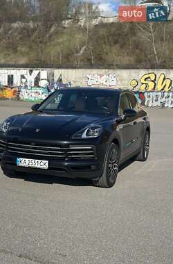 Внедорожник / Кроссовер Porsche Cayenne 2018 в 