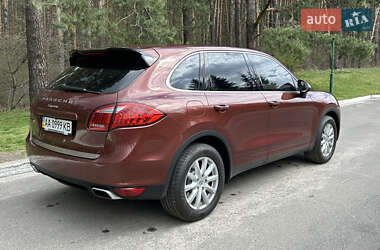 Внедорожник / Кроссовер Porsche Cayenne 2011 в 