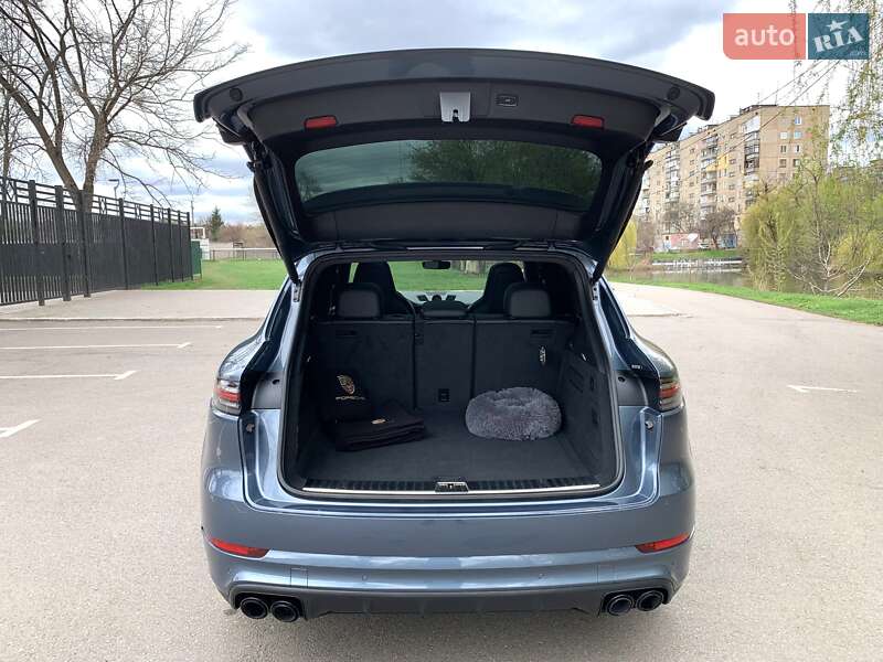 Внедорожник / Кроссовер Porsche Cayenne 2019 в Кривом Роге фото 60 Внедорожник / Кроссовер Porsche Cayenne 2019 в Кривом Роге