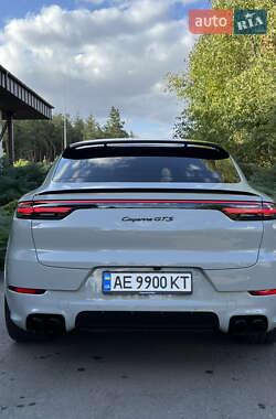 Внедорожник / Кроссовер Porsche Cayenne 2022 в 