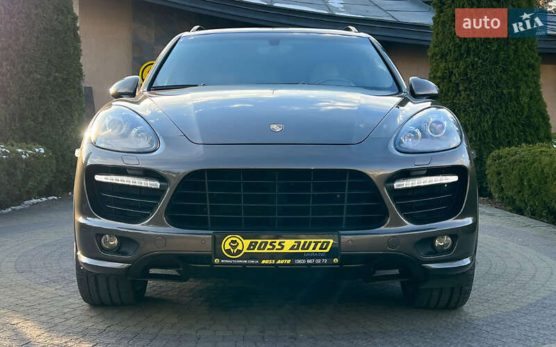 Внедорожник / Кроссовер Porsche Cayenne 2012 в Львове