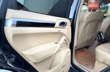 Позашляховик / Кросовер Porsche Cayenne 2011 в 