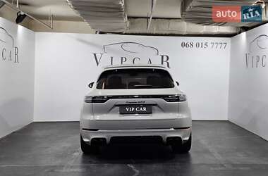 Внедорожник / Кроссовер Porsche Cayenne 2022 в 