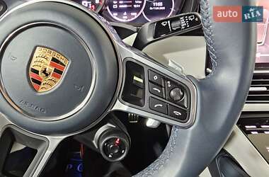 Внедорожник / Кроссовер Porsche Cayenne 2022 в 
