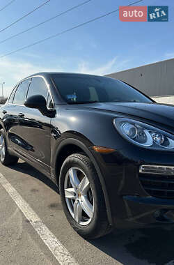 Внедорожник / Кроссовер Porsche Cayenne 2012 в 