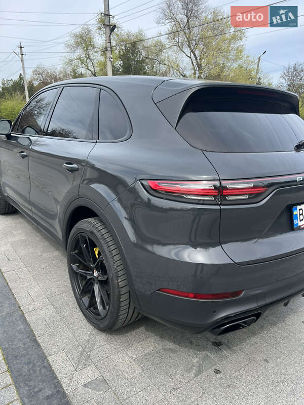 Позашляховик / Кросовер Porsche Cayenne 2020 в Ізмаїлі