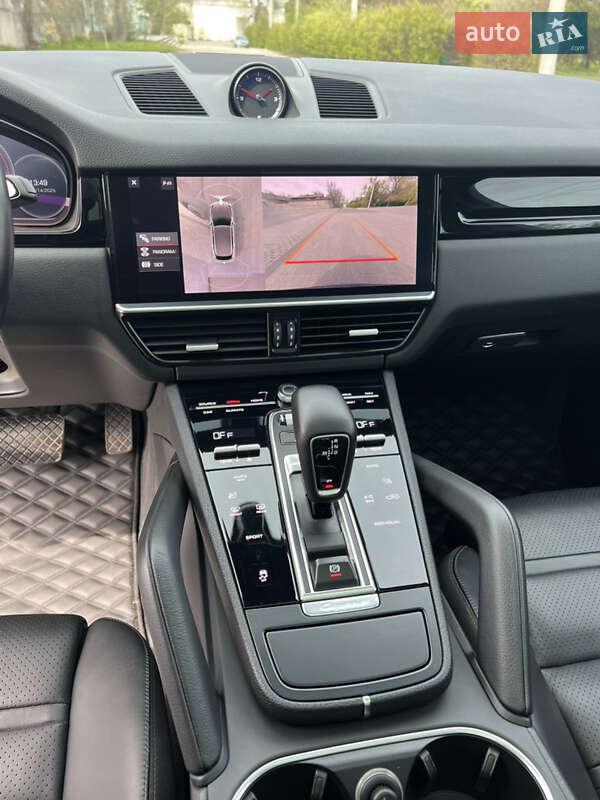 Позашляховик / Кросовер Porsche Cayenne 2020 в Ізмаїлі