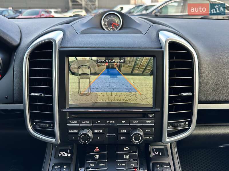Внедорожник / Кроссовер Porsche Cayenne 2015 в Киеве фото 24 Внедорожник / Кроссовер Porsche Cayenne 2015 в Киеве