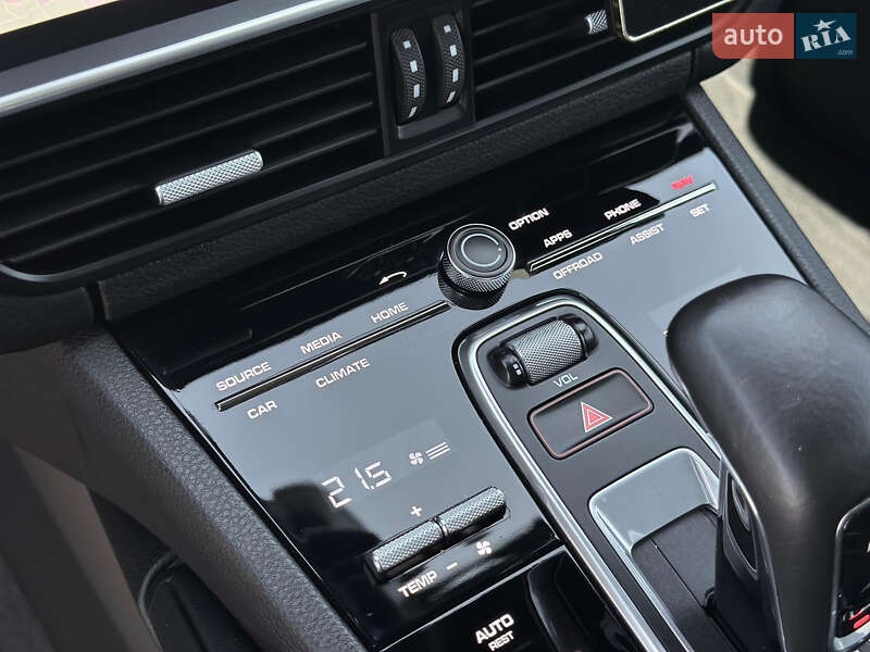 Позашляховик / Кросовер Porsche Cayenne 2019 в Києві