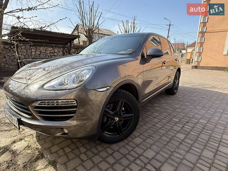 Внедорожник / Кроссовер Porsche Cayenne 2012 в Виннице