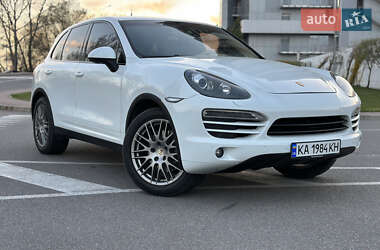 Внедорожник / Кроссовер Porsche Cayenne 2012 в 