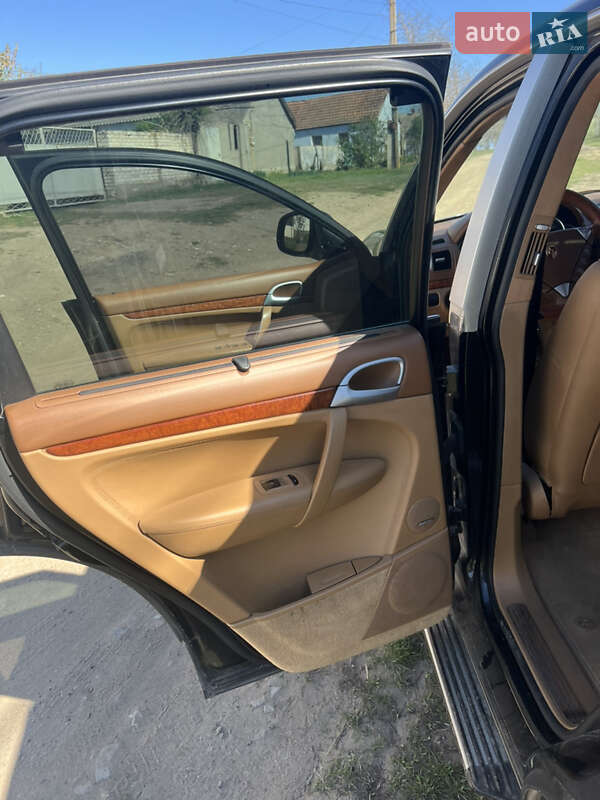 Внедорожник / Кроссовер Porsche Cayenne 2004 в Николаеве