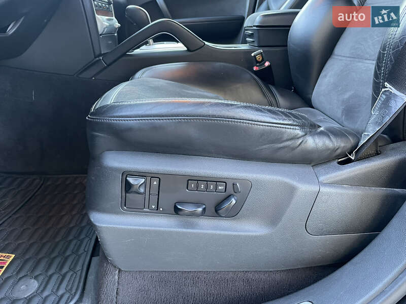 Внедорожник / Кроссовер Porsche Cayenne 2009 в Львове