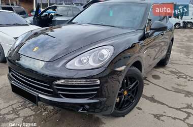 Внедорожник / Кроссовер Porsche Cayenne 2013 в 