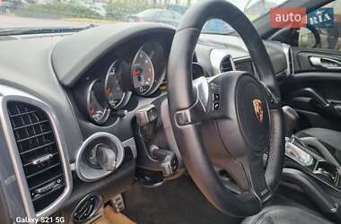 Внедорожник / Кроссовер Porsche Cayenne 2013 в Ровно