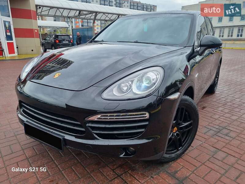 Внедорожник / Кроссовер Porsche Cayenne 2013 в Ровно